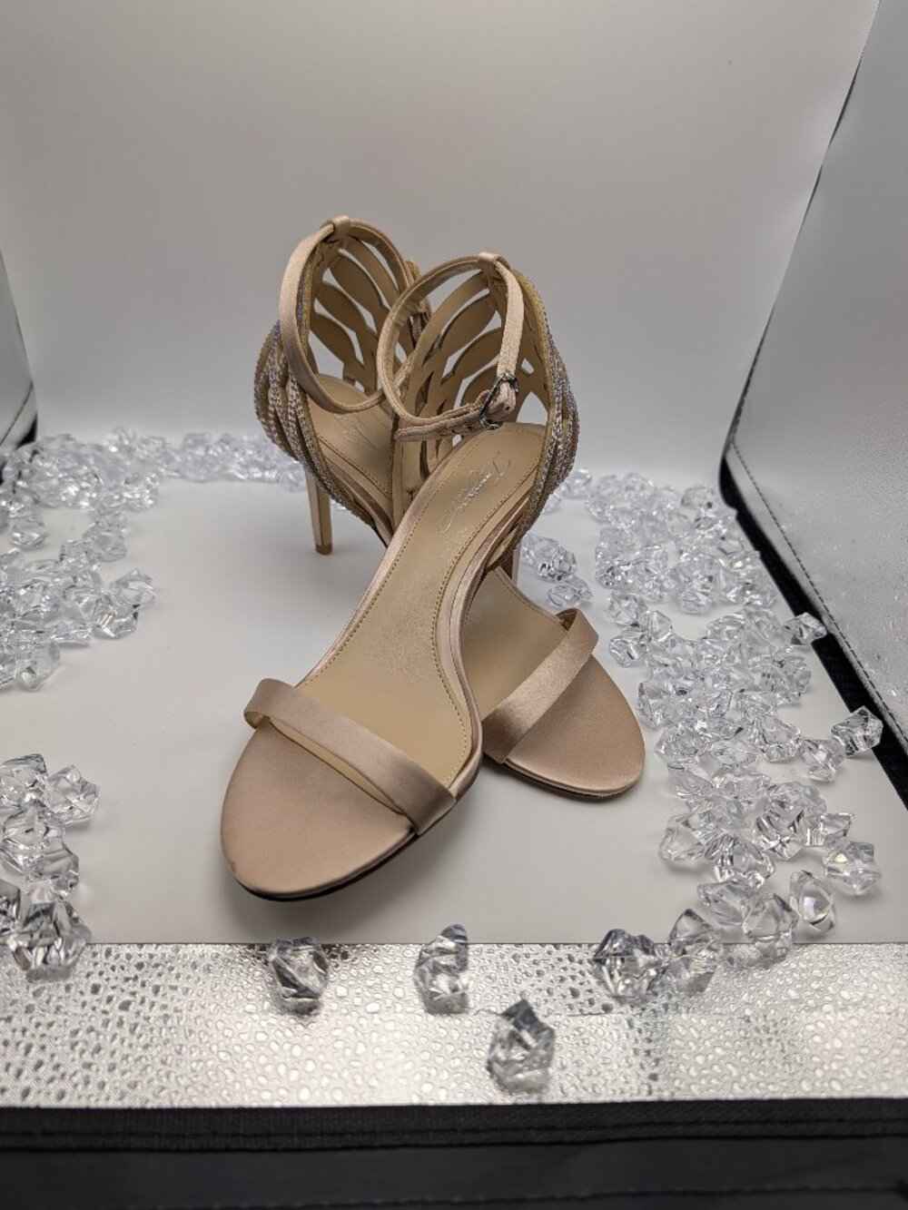 Imagine Vince Camuto Champagne Satin Rhinestone aged Heels size 6.5